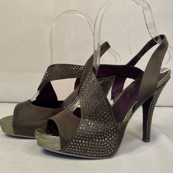 Gray Sandals 4.5” Heels with Rhinestone Detailing size 36.5 NWOT - Picture 4 of 7
